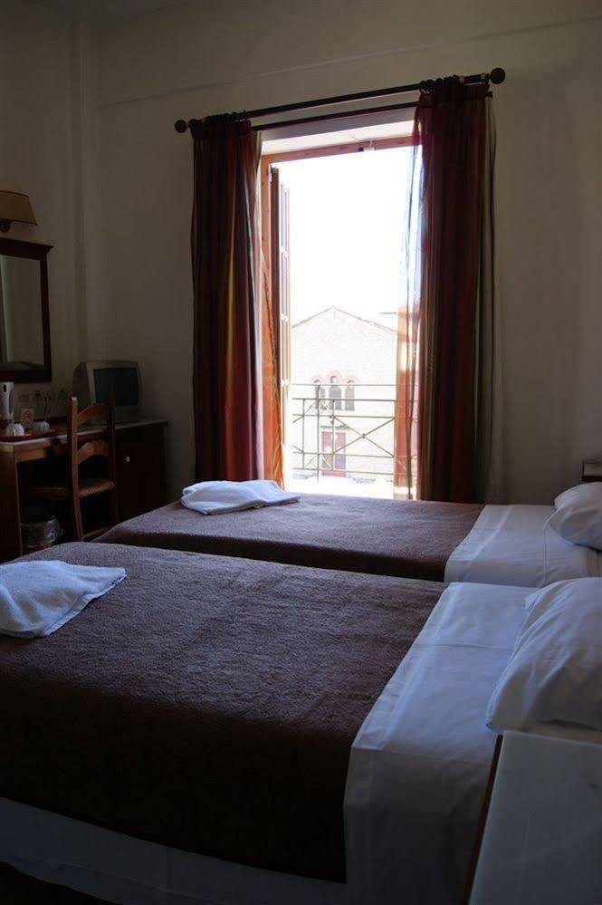 Hotel Pelops Ancient Olympia Eksteriør billede